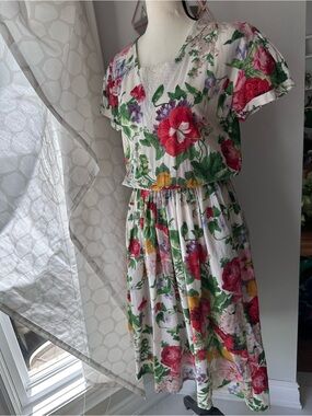 VINTAGE 80s Cotton White Red Pink Floral Midi Summer V-Neck Dress Retro Small